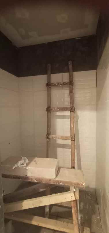 dijual ruko gudang kantor jl raya curug bojongsari depok