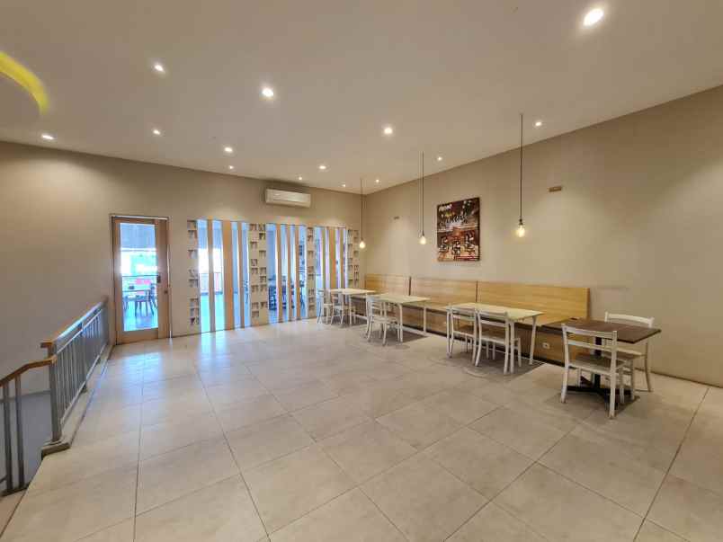 dijual ruko gudang kantor jl raya jatiwaringin