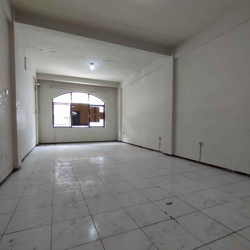 dijual ruko gudang kantor panjang jiwo