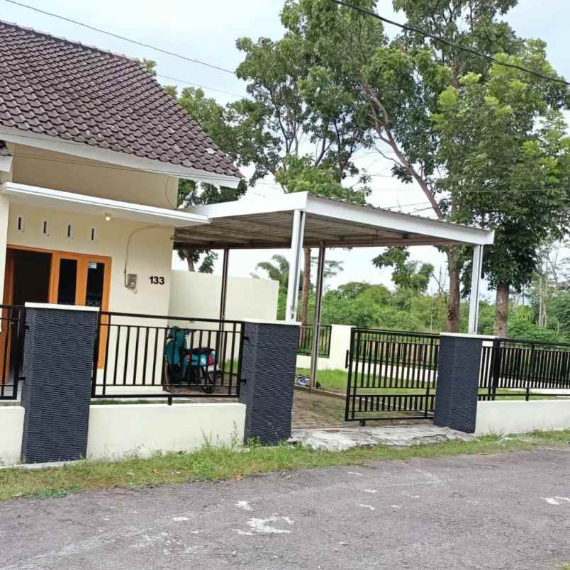 dijual rumah 5 km timur uii kampus