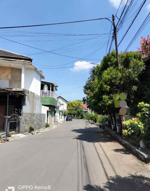 dijual rumah antapani