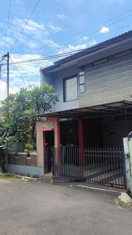 dijual rumah antapani