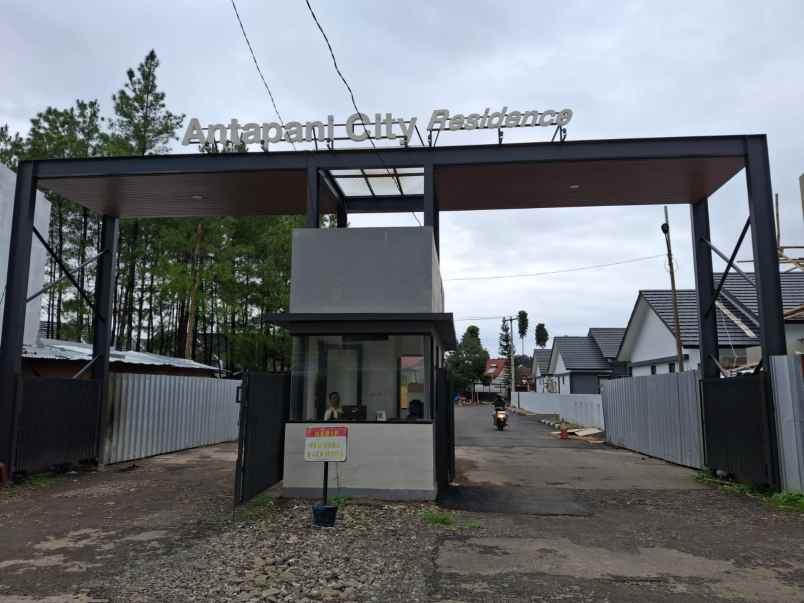 dijual rumah antapani