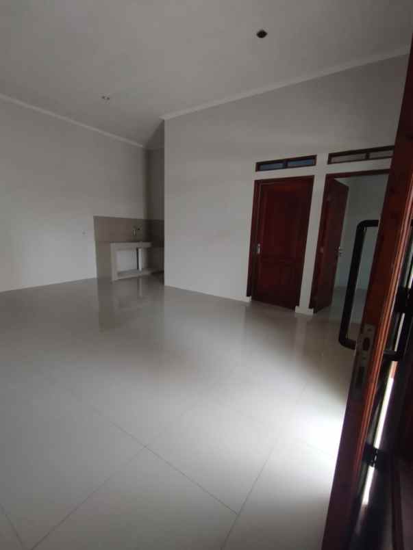 dijual rumah arcamanik endah cisaranten