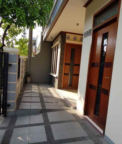 dijual rumah arcamanik endah jl golf