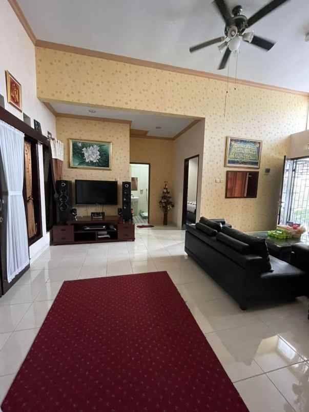 dijual rumah bagus full furnish di bogor