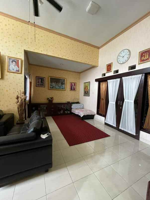 dijual rumah bagus full furnish di bogor