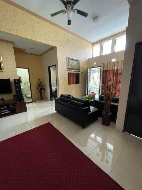 dijual rumah bagus full furnish di bogor