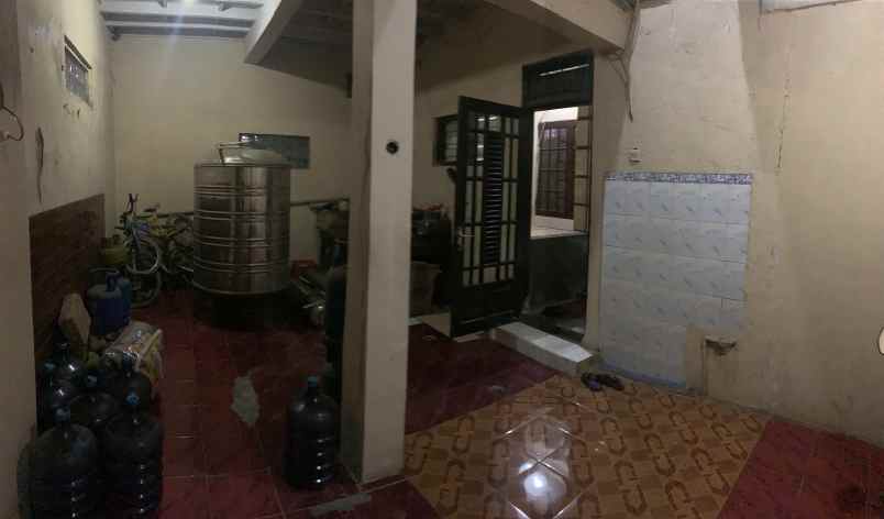 dijual rumah bangunan