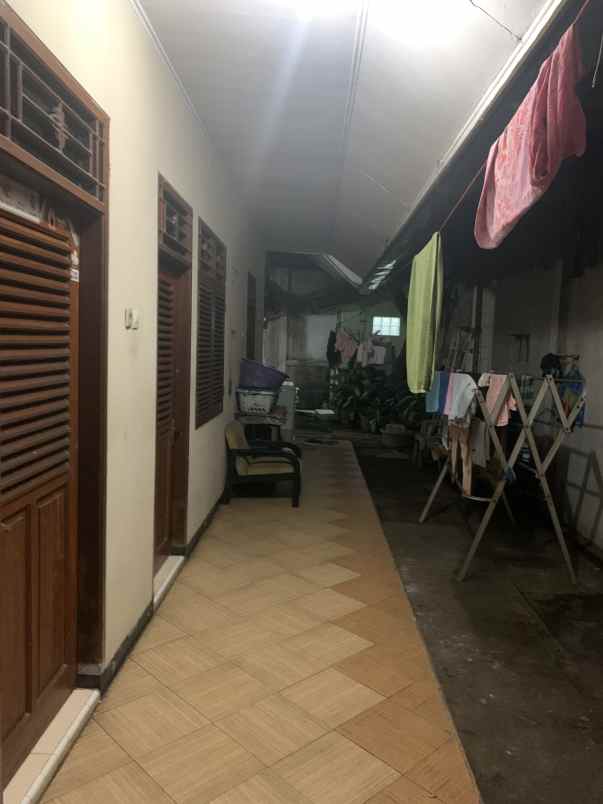 dijual rumah bangunan