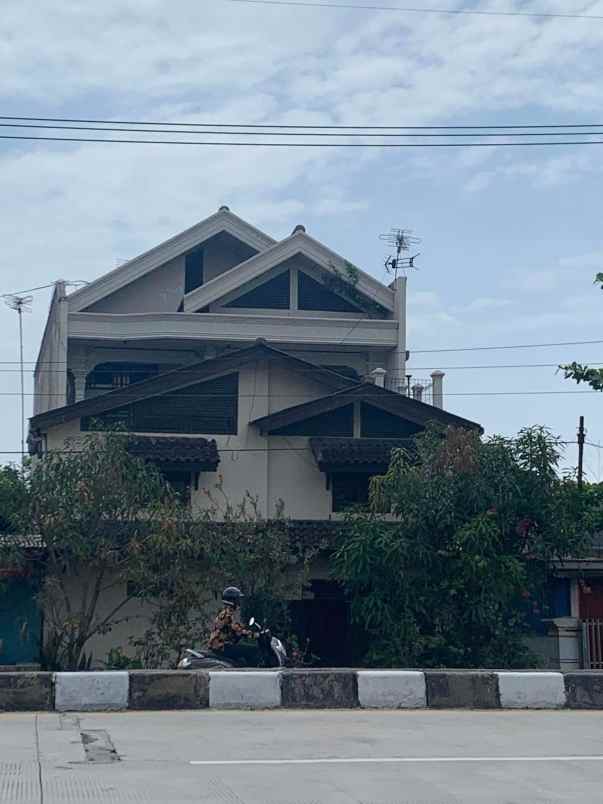 dijual rumah bangunan