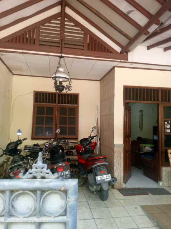 dijual rumah beji depok