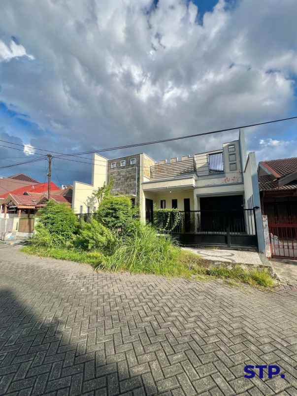 dijual rumah bendul merisi selatan