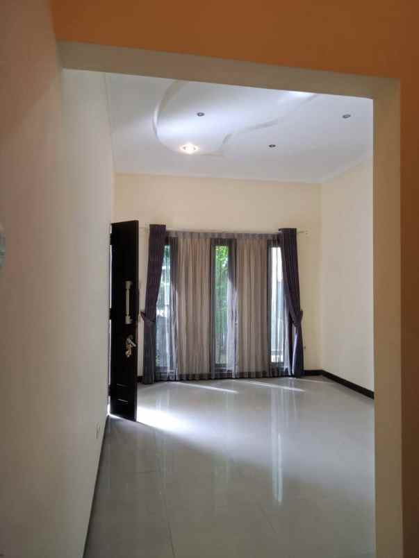 dijual rumah bendul merisi selatan