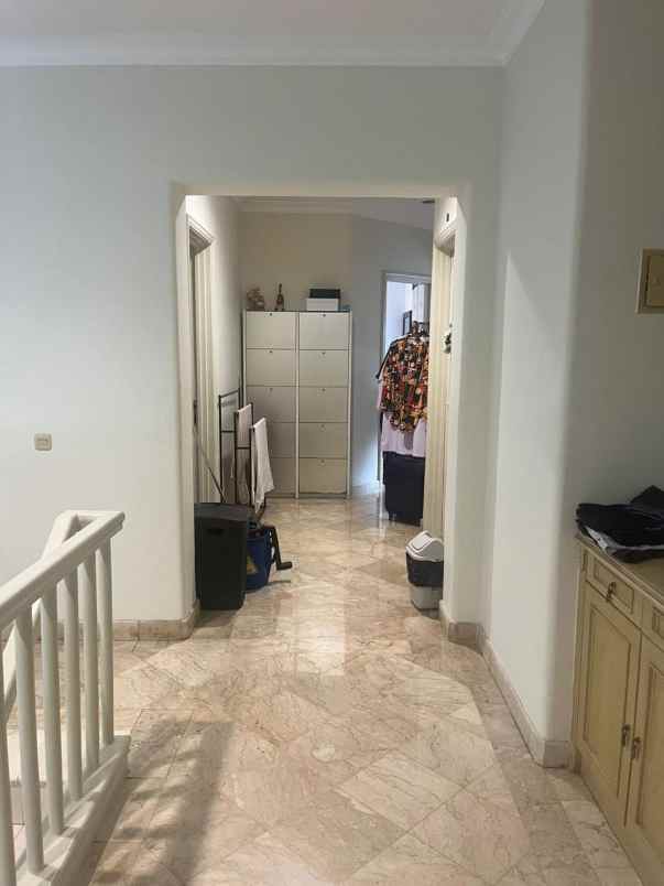 dijual rumah boulevard palem raya