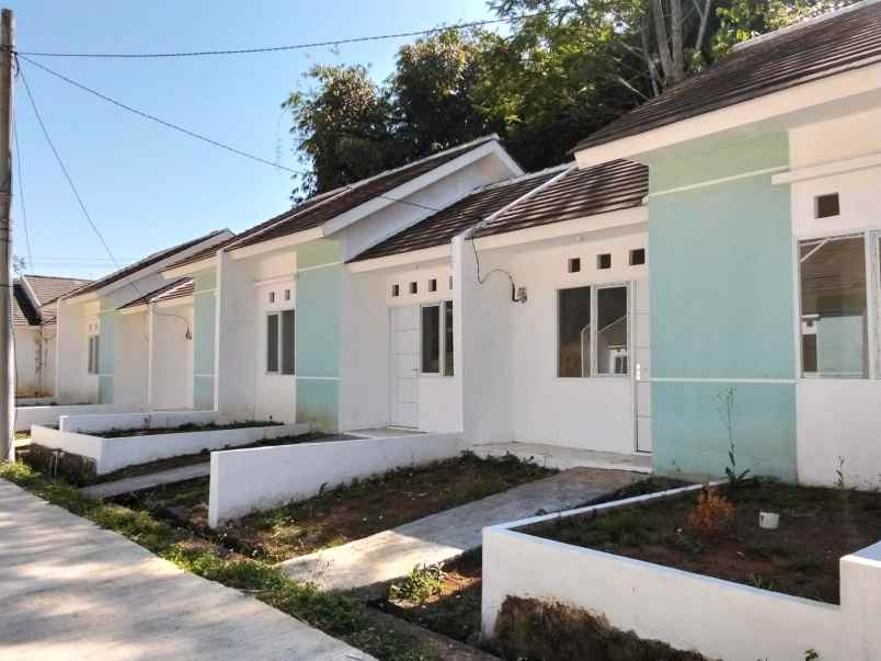 dijual rumah bukit esma cicalengka