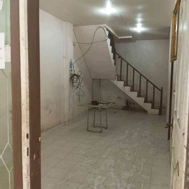 dijual rumah bulevar hijau