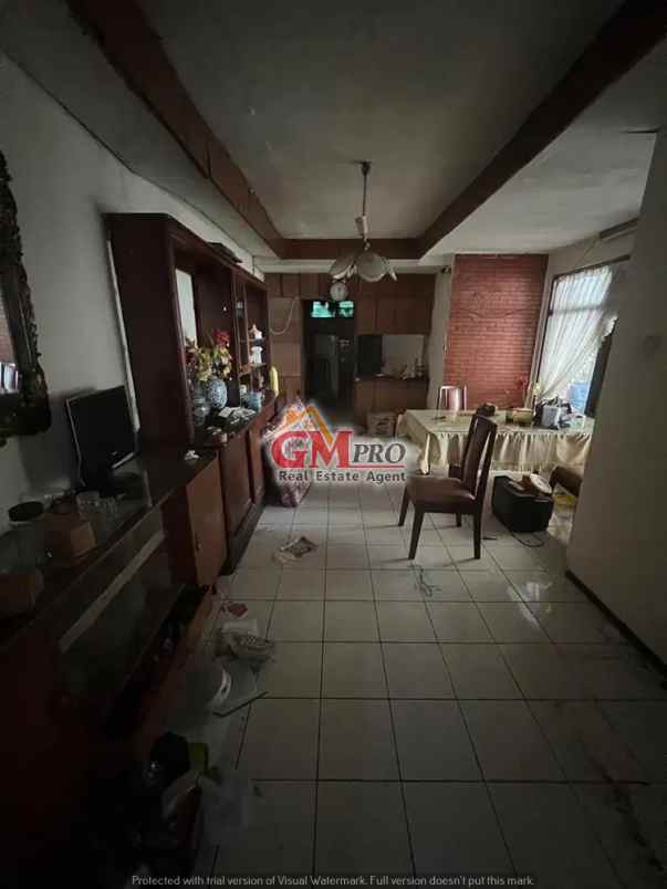 dijual rumah burangrang