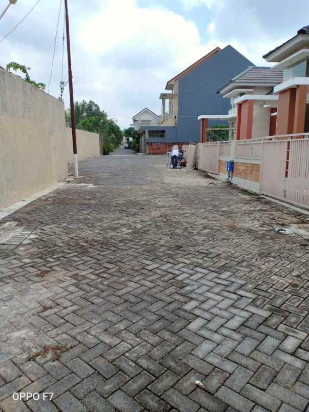 dijual rumah candi mendut