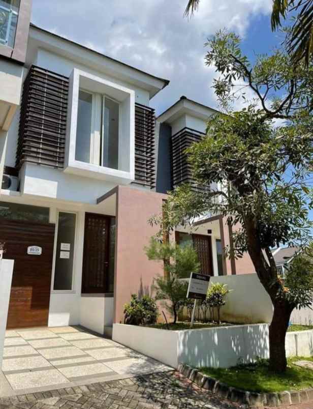 dijual rumah cemorokandang de cassablanca