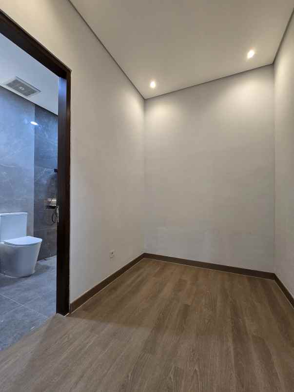 dijual rumah cempaka putih tengah jakpus