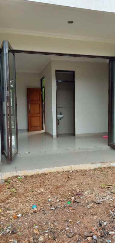 dijual rumah ciangsana