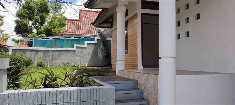 dijual rumah cibabat