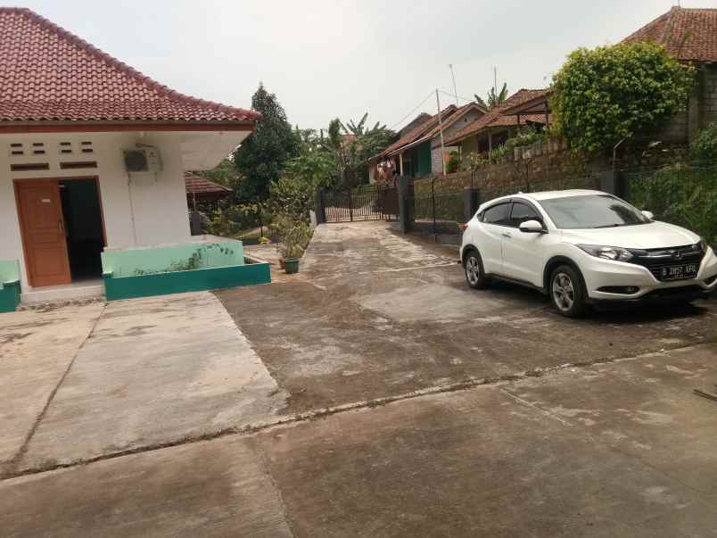 dijual rumah cibatu