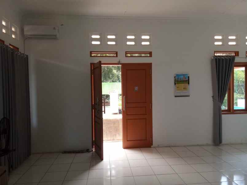 dijual rumah cibatu