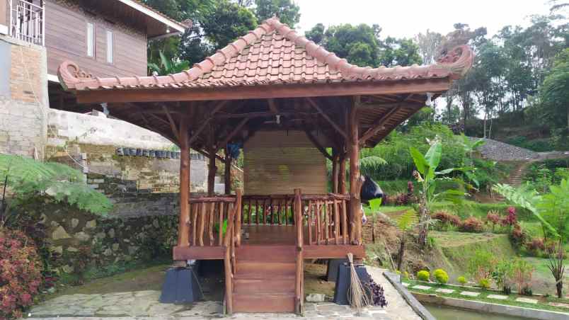 dijual rumah cibatu