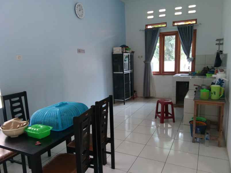 dijual rumah cibatu