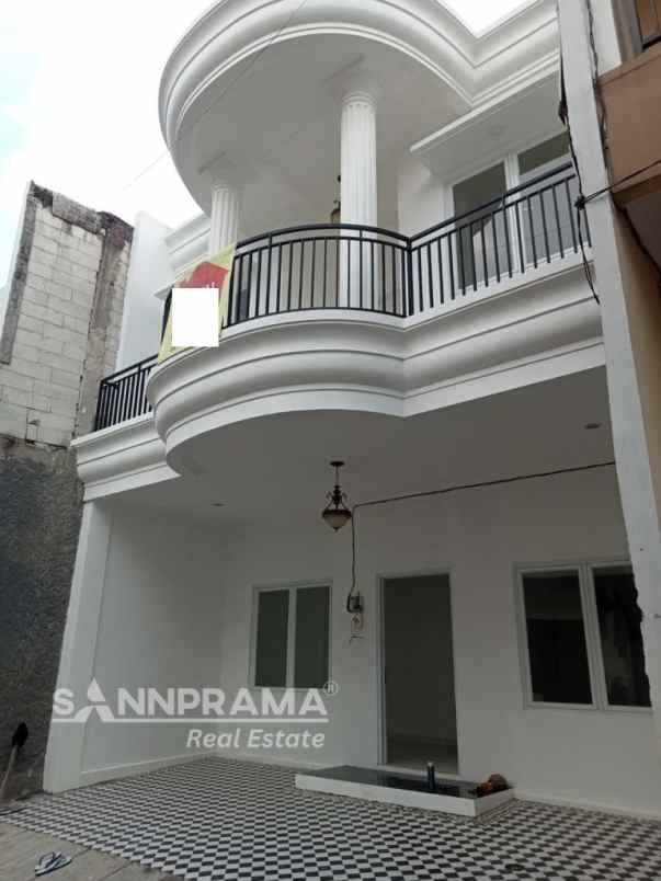 dijual rumah ciganjur