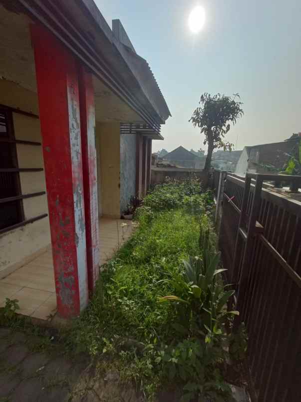 dijual rumah cipageran