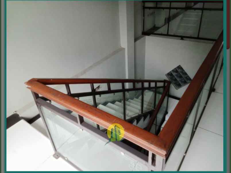 dijual rumah cipatat