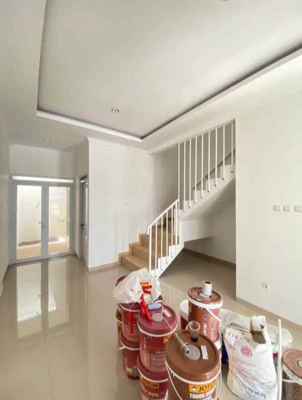 dijual rumah cisaranten kulon