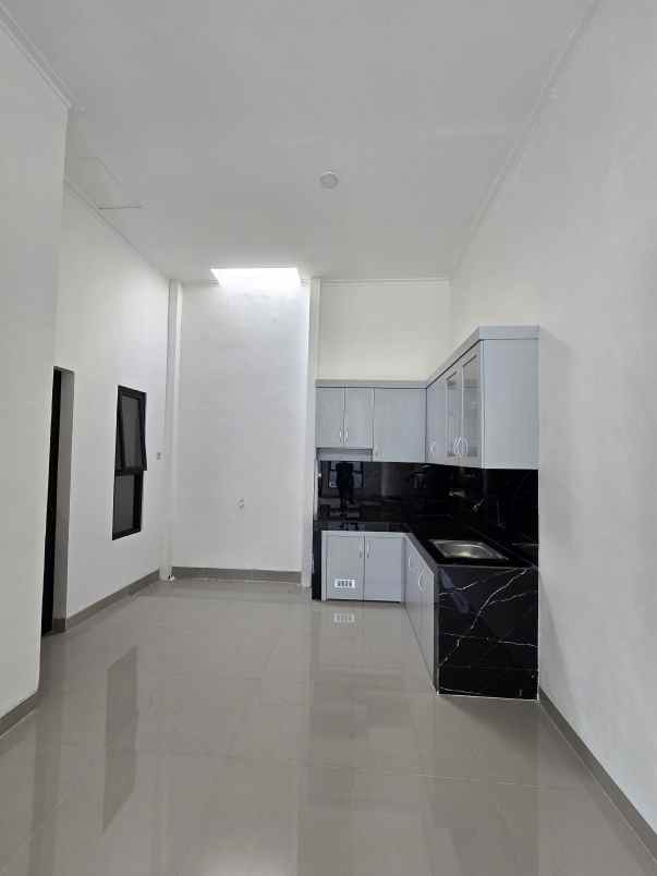dijual rumah citra indah city