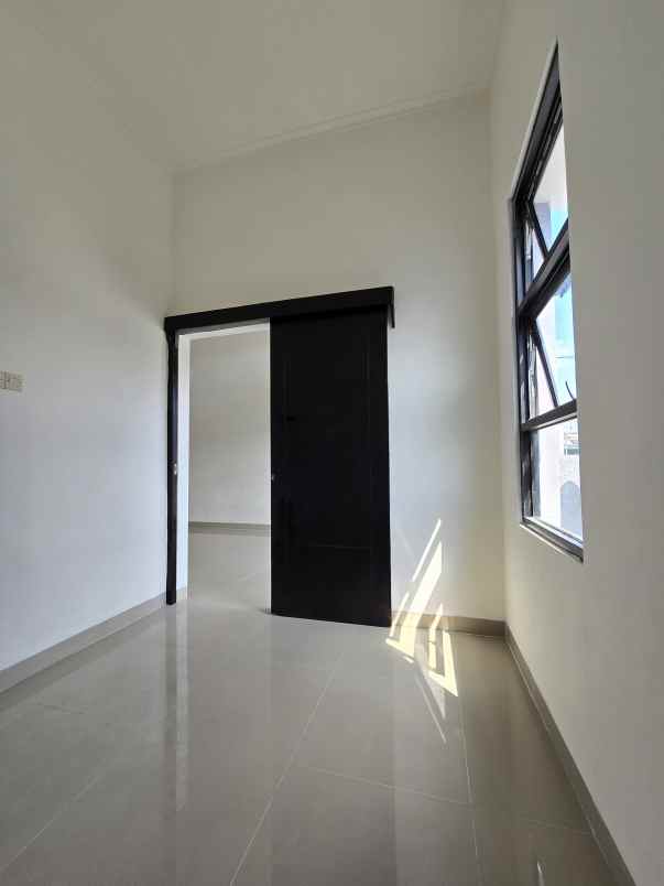 dijual rumah citra indah city