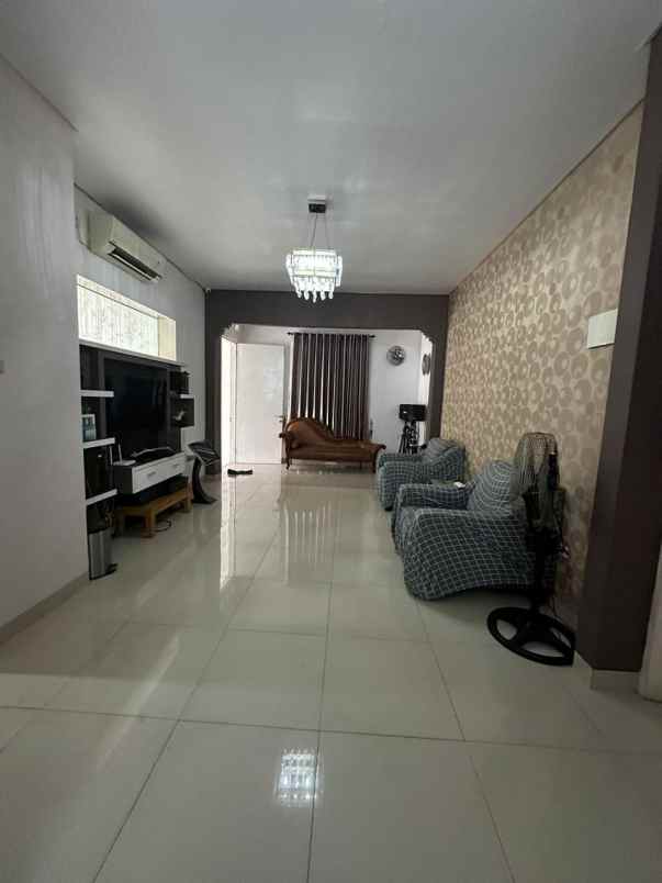 dijual rumah citragran cibubur