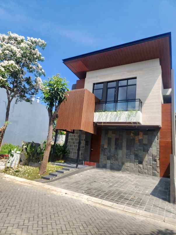 dijual rumah citraland utama