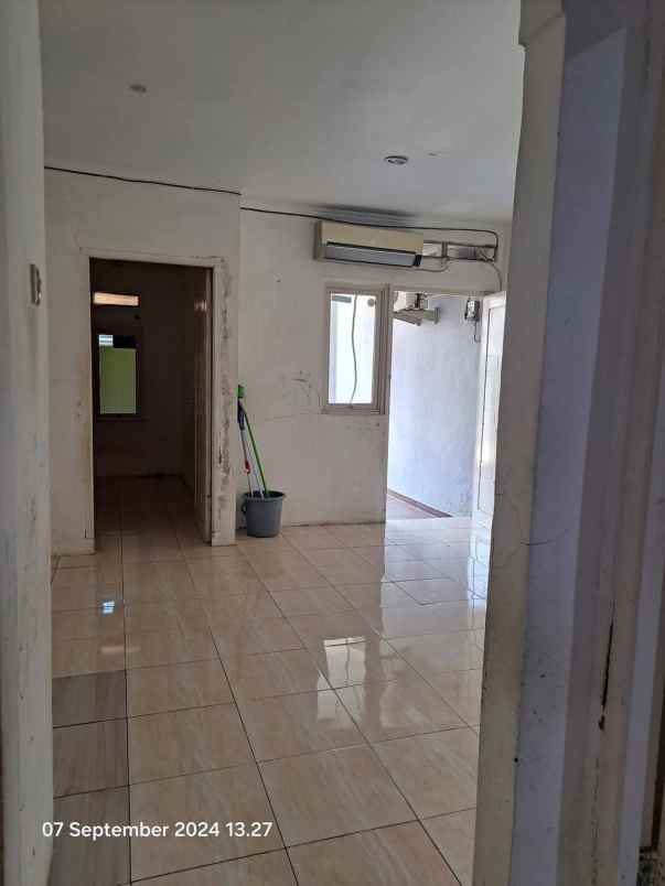 dijual rumah cluster pondok ungu permai