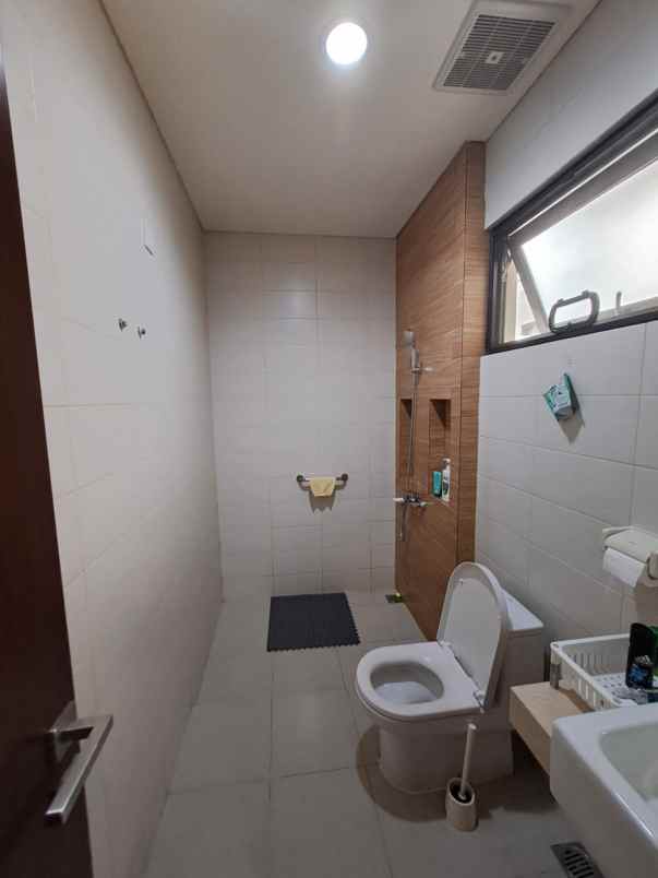 dijual rumah cluster prestigia the