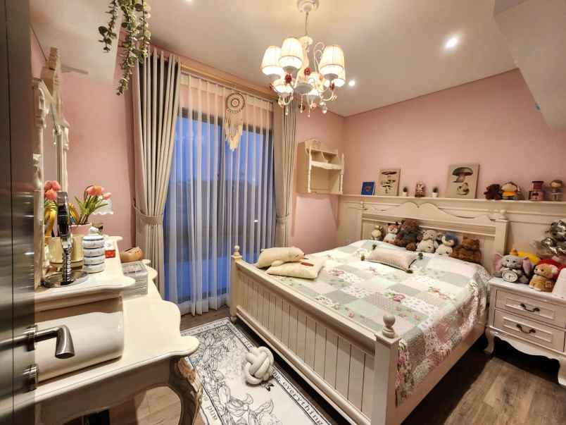 dijual rumah cluster wisteria metland