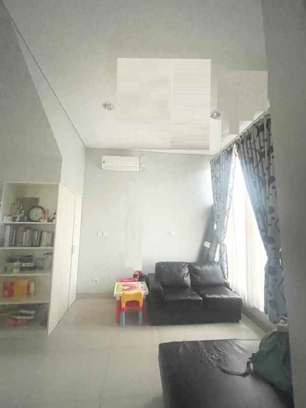 dijual rumah cluster yarra jgc jakarta