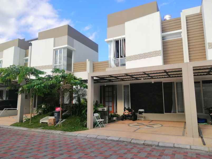 dijual rumah condongcatur depok sleman