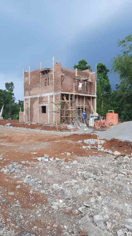 dijual rumah dawung pudakpayung