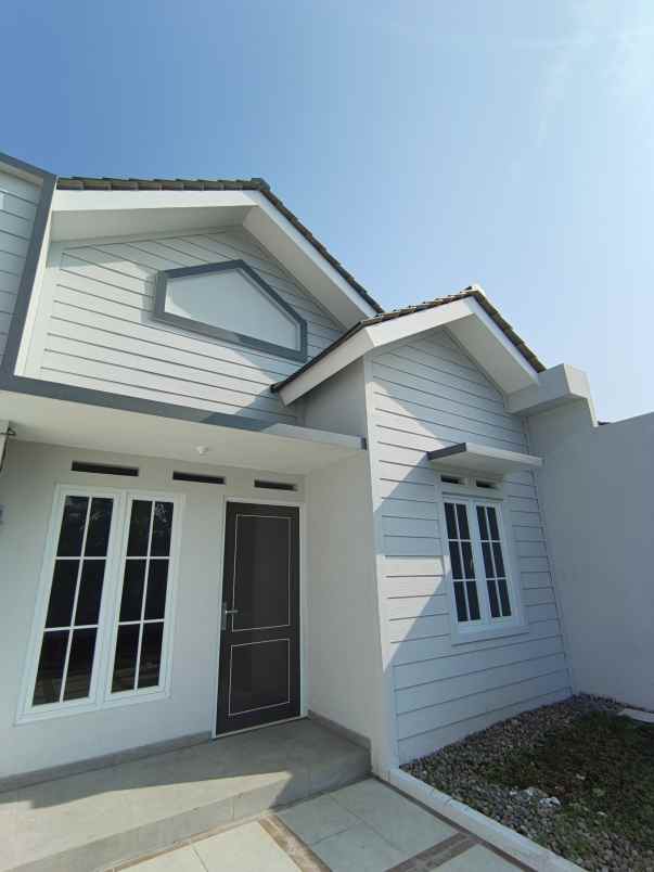 dijual rumah dawung residence
