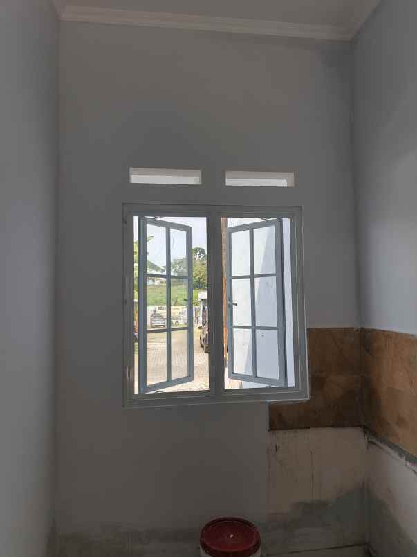 dijual rumah dawung residence