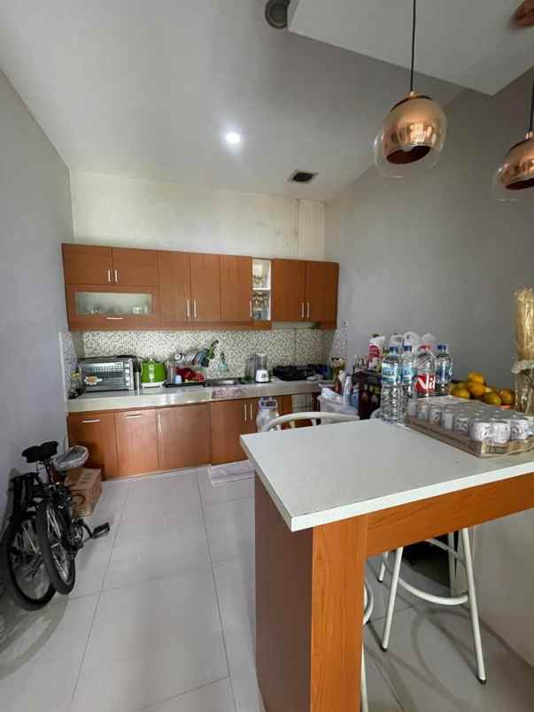 dijual rumah de minimalist jaka