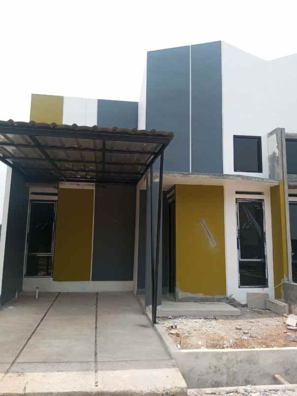 dijual rumah dekat grand wisata dan kawasan mm2100