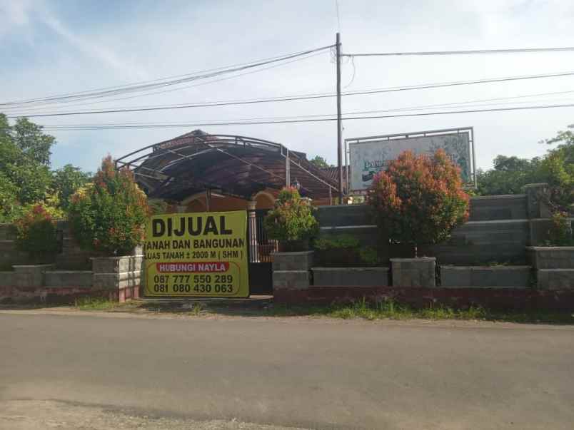 dijual rumah depan kantor kepala desa